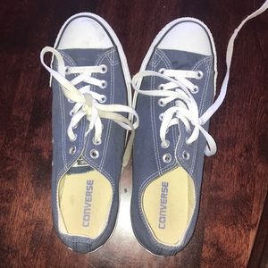 Navy low top converse